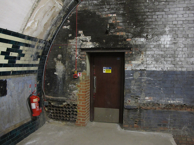 6400823941_93d2b84453_z